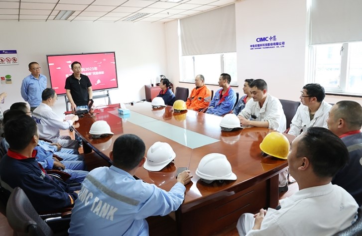 ��ϵѧ�� ������ ����PG���ӹ���ΪԱ��������Ů��ѧ¼ȡ����