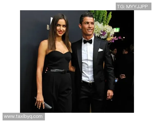 穿上便装后的足球明星们时尚亮相精彩瞬间合集 穿上便装后的足球明星们时尚亮相精彩瞬间合集