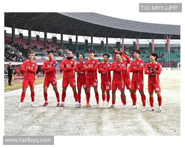 热血绿茵闪耀瞬间足球球星珍藏版明信片礼盒限量登场